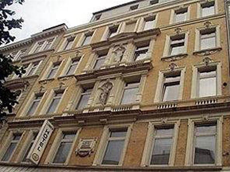 Hotel Lumen Am Hauptbahnhof Hamburg-Harburg Exteriör bild